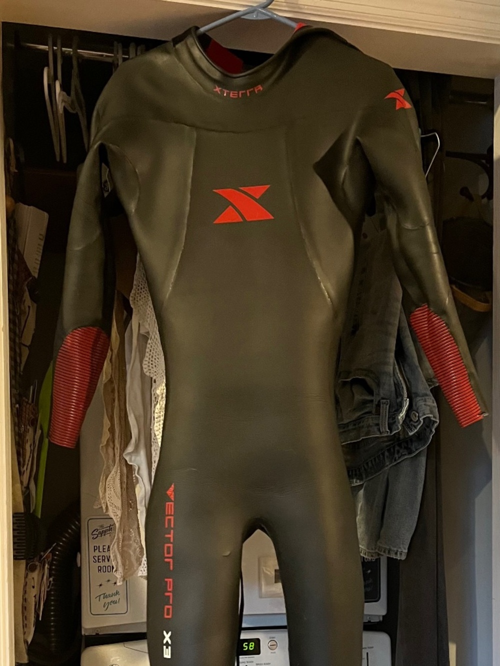 Full body wet suit